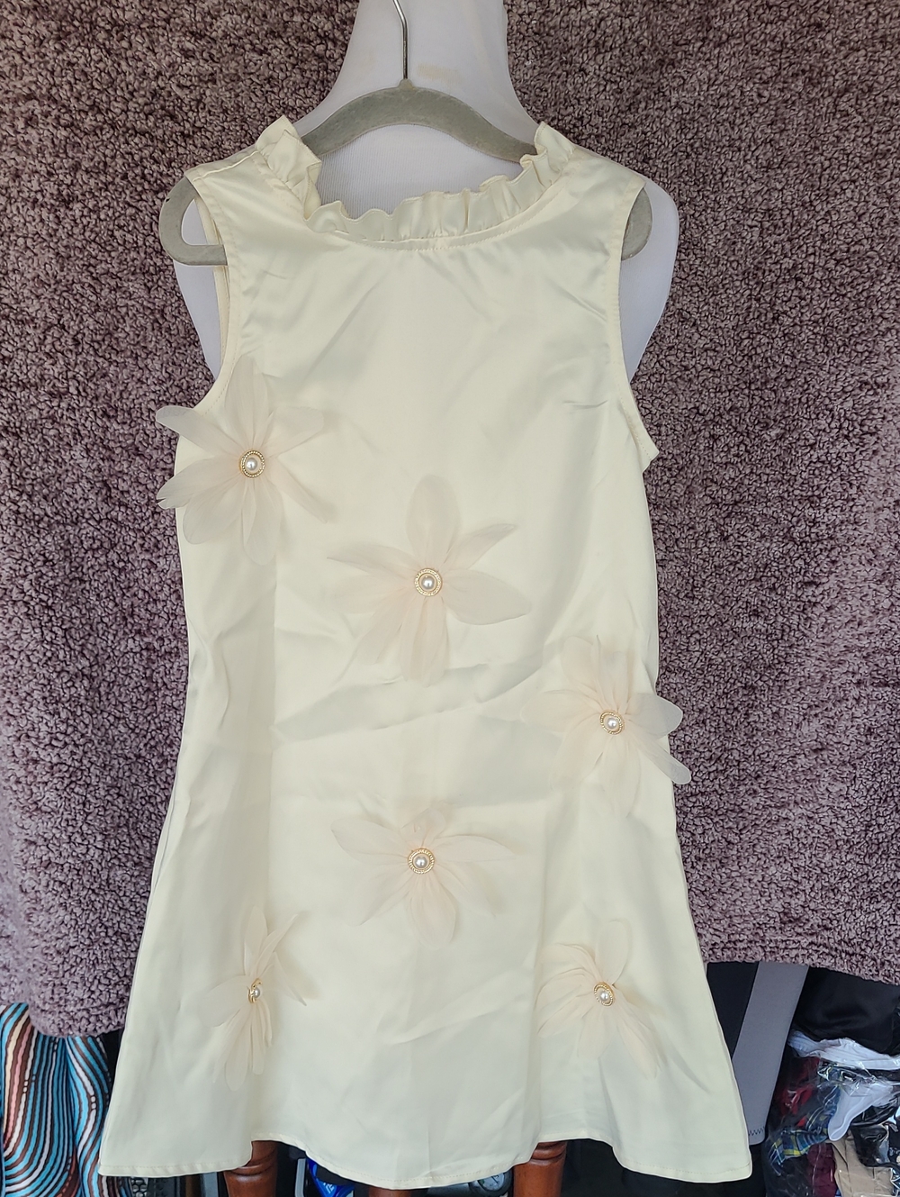 SHEIN Cream Floral Pearl-Appliqué Girls' Dress